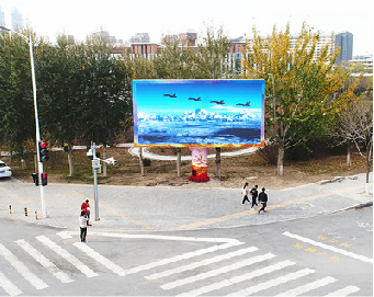  宝兴户外大屏广告投放要点。